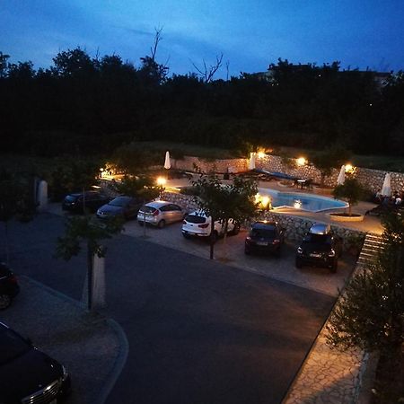 Apartmani Simon Лопар Экстерьер фото